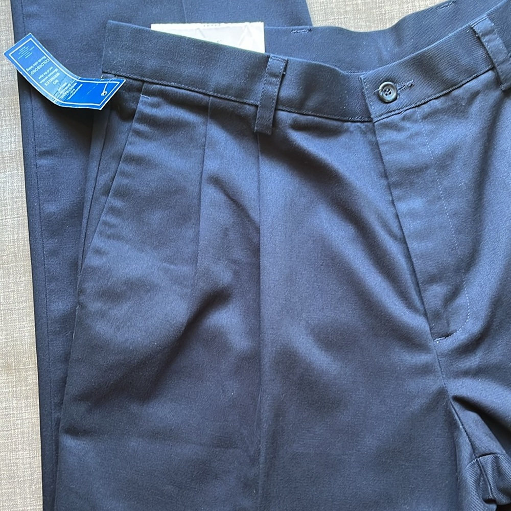 Dockers Original Khaki Pleated Pants Navy Blue 34x31 NWT - Picture 6 of 10